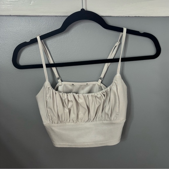 white ruffle top - Picture 5 of 5